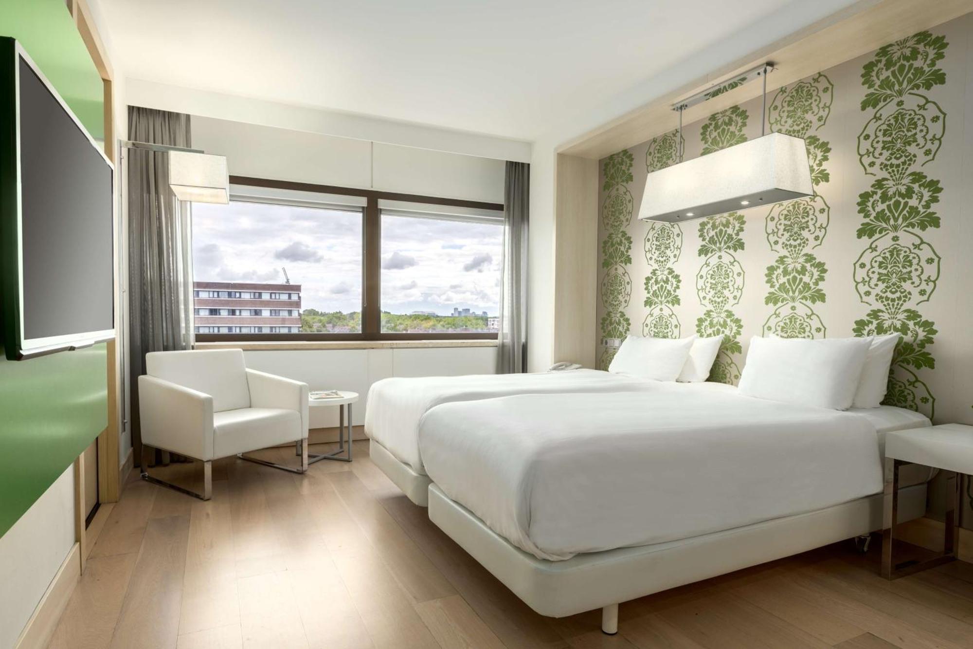 Hotel Nh Zuid 4*